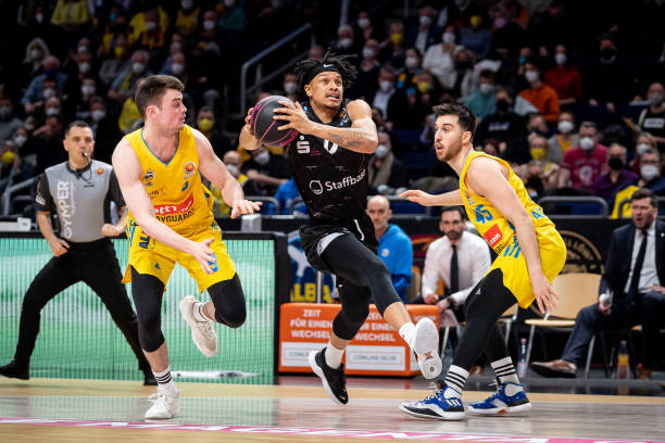 仍需要时时 仍需要时时